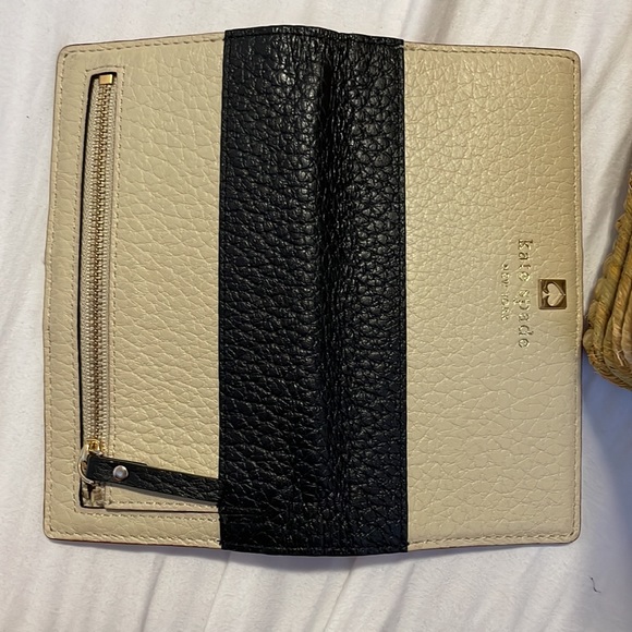 Kate spade-Cream and black leather wallet - Picture 3 of 4